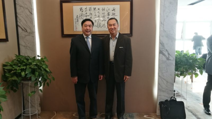 1496476054578466.jpg 10-赵振元与拜访十一科技的格罗方德副总裁洪启财先生亲切合影.jpg